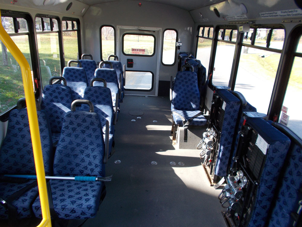 b14736-ARBOC-Spirit-of-freedom-accessible-bus-for-sale-27