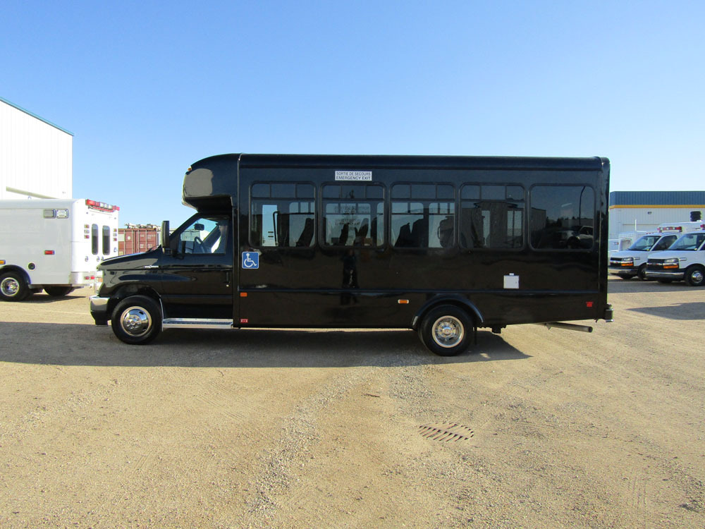 StarTrans-senator-ii-wheelchair-accessible-minibus-delivery-b15097-20
