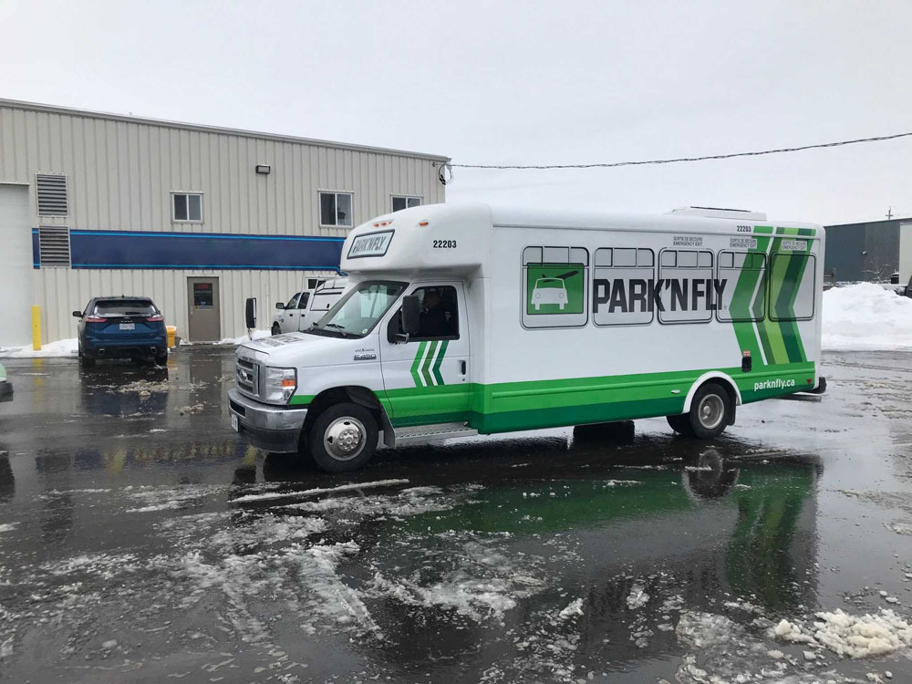 New shuttle bus fleet delivered to Park N'Fly Crestline Buses