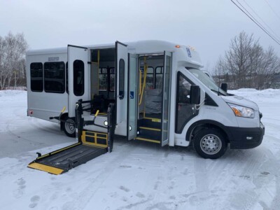 Transport collectif Bell wheelchair bus