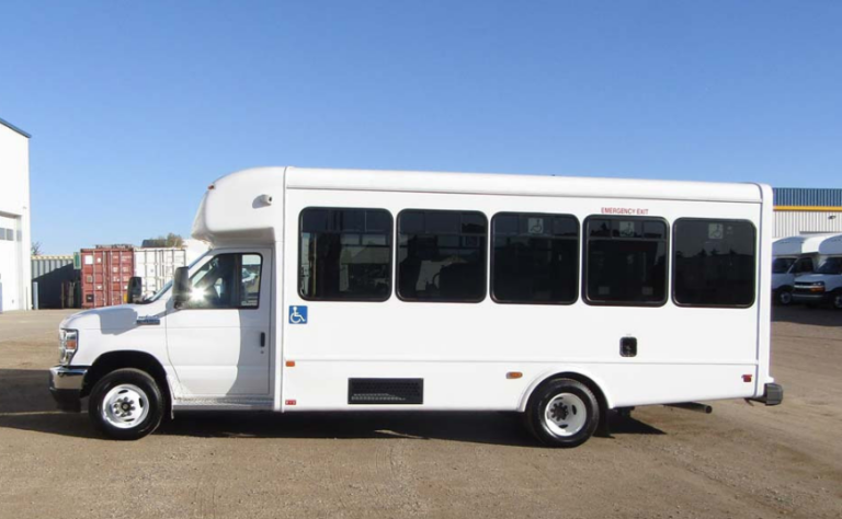 StarTrans minibus