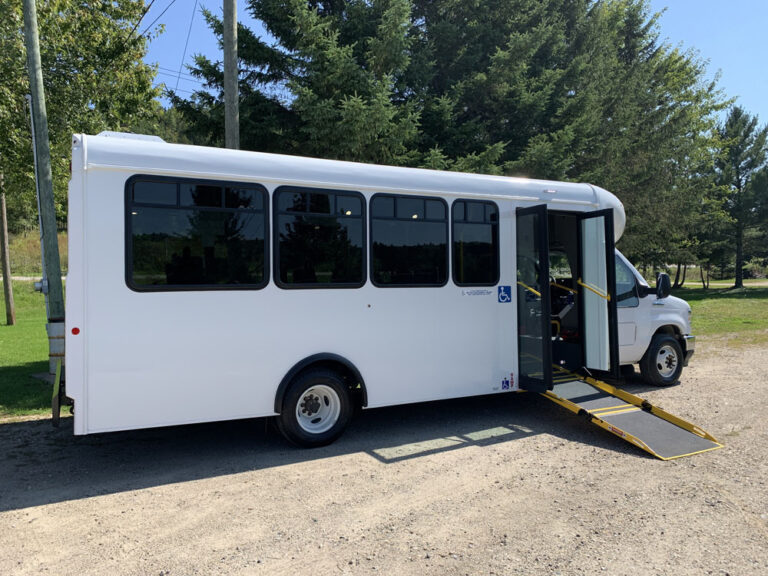 wheelchair ramp low floor bus