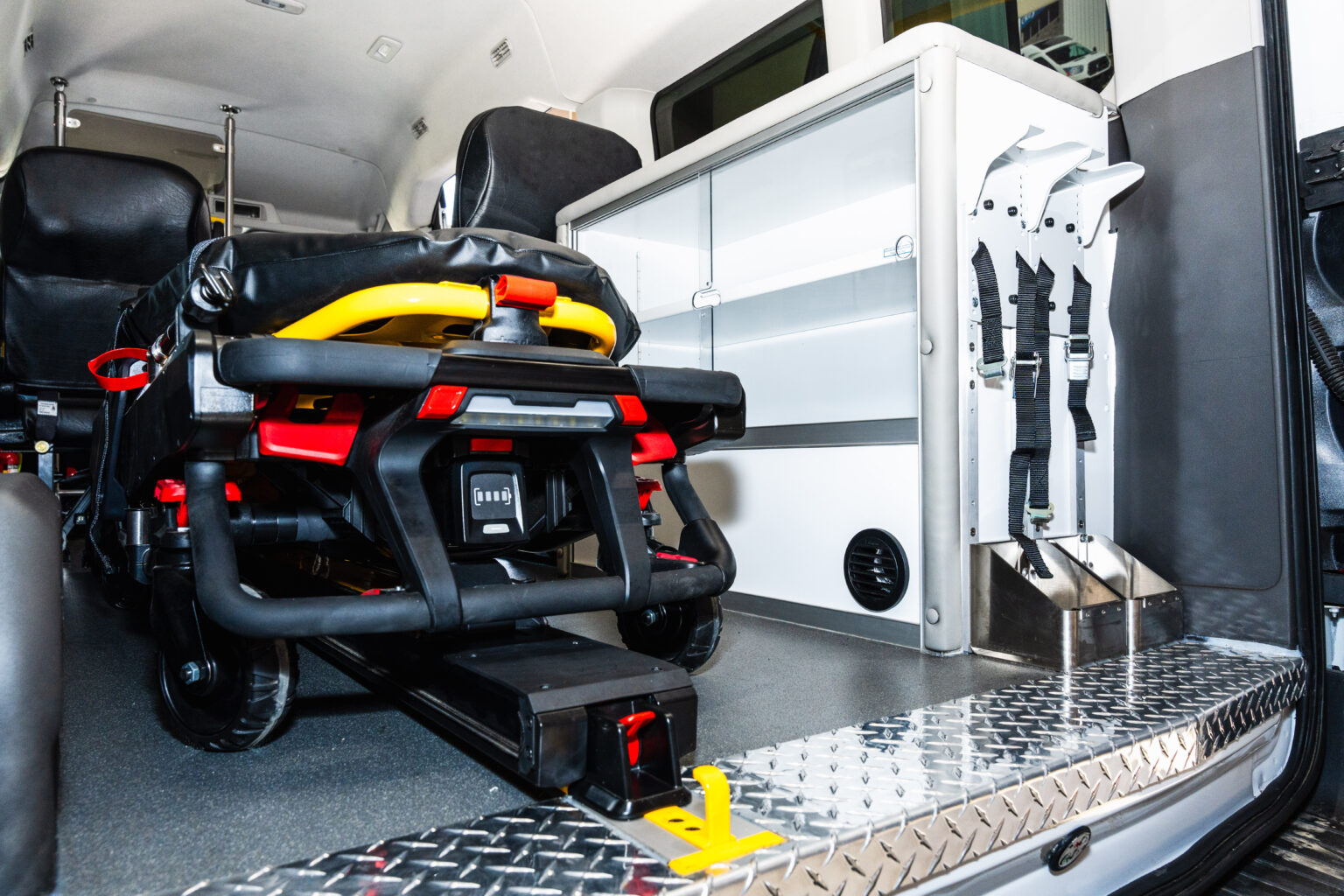 Top 5 Reasons To Choose Non Emergency Vehicles For Patient Transport